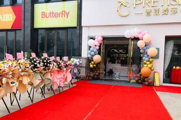 湖北孝感店开业大吉，气质老板娘的美丽修行
