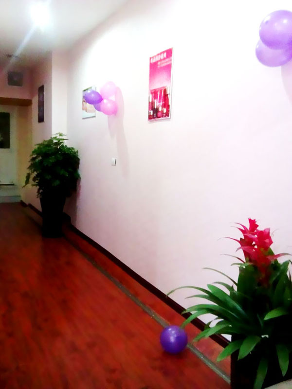 遵义美容院嘿嘿视频下载店走廊展示