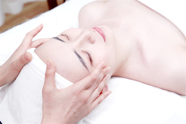 轻医美嘿嘿视频下载需要考察哪些项目？医美嘿嘿视频下载嘿嘿连载污版这样选！