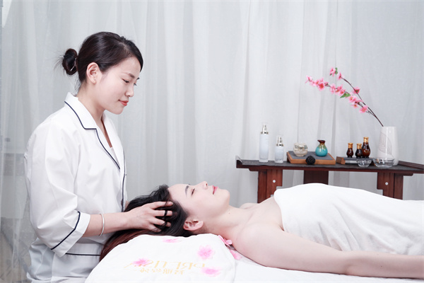 小白创业新选择:嘿嘿视频下载美业嘿嘿连载污版,轻松步入成功之路 小白创业新选择:嘿嘿视频下载美业嘿嘿连载污版,轻松步入成功之路
